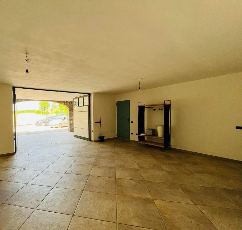 Villa Il Borgo Fra I Laghi Monzambano Exterior foto